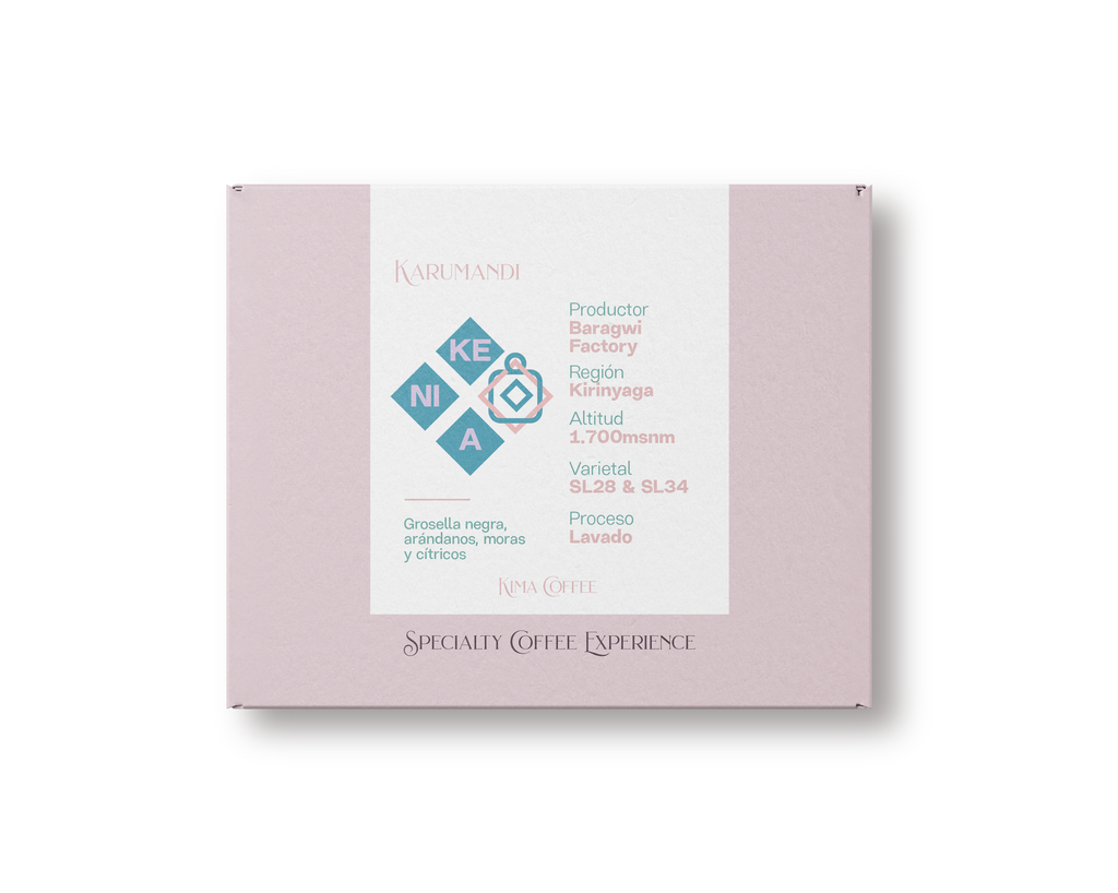 Caja rosa de kima coffee, café de Kenia, finca karumamdi producido por Baragwi
Factory cultivado a 1700 metros sobre el nivel del mar en la región de kirinyaga, varietal SL28 & SL34, Proceso lavado con notas a Grosella negra, arándanos, moras y cítricos.
